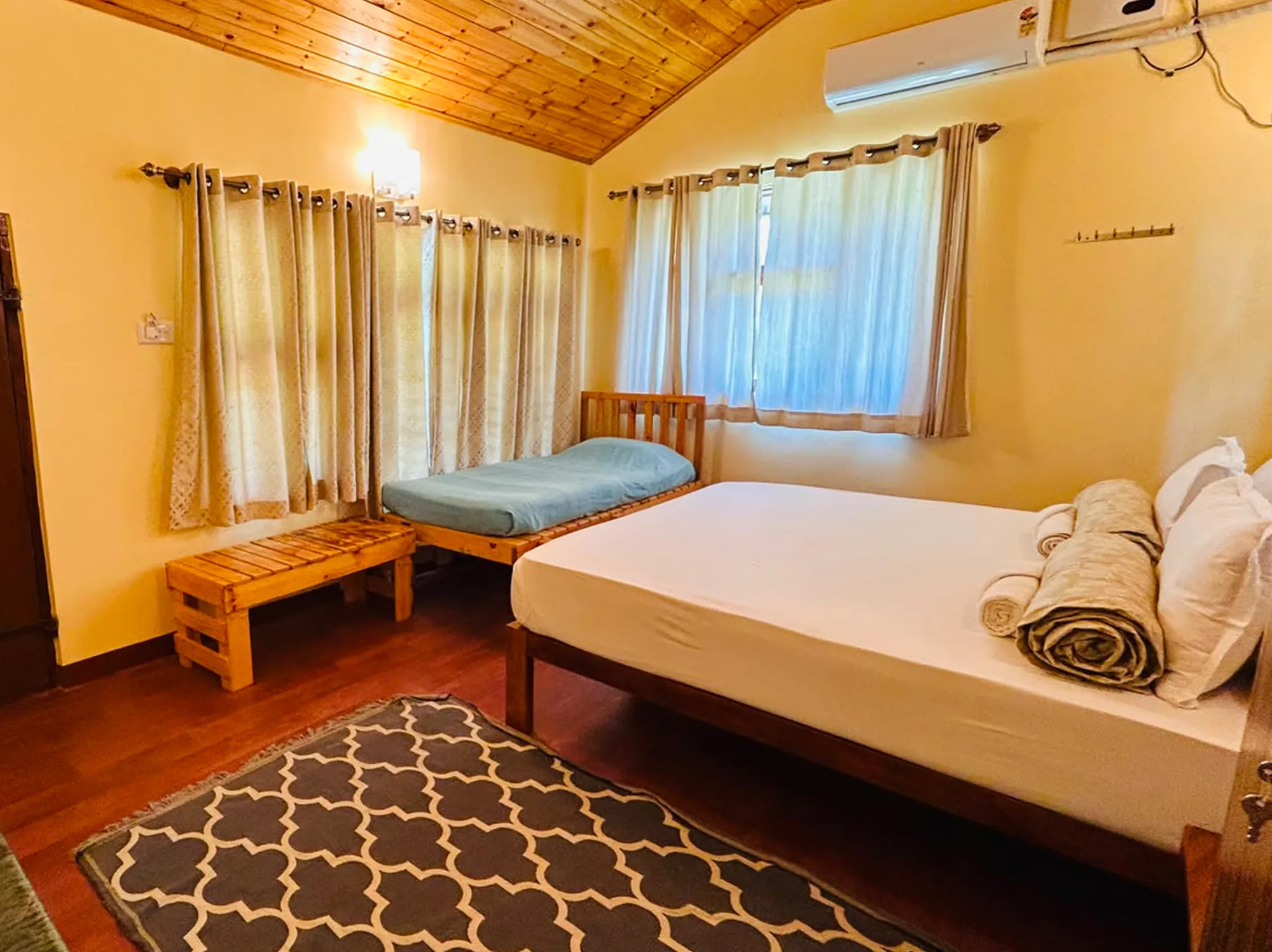 Mountain View Room with queen bed facing the blue Nilgiri ranges